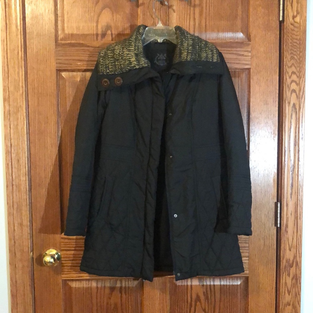 Women’s Prana size medium, puffer coat